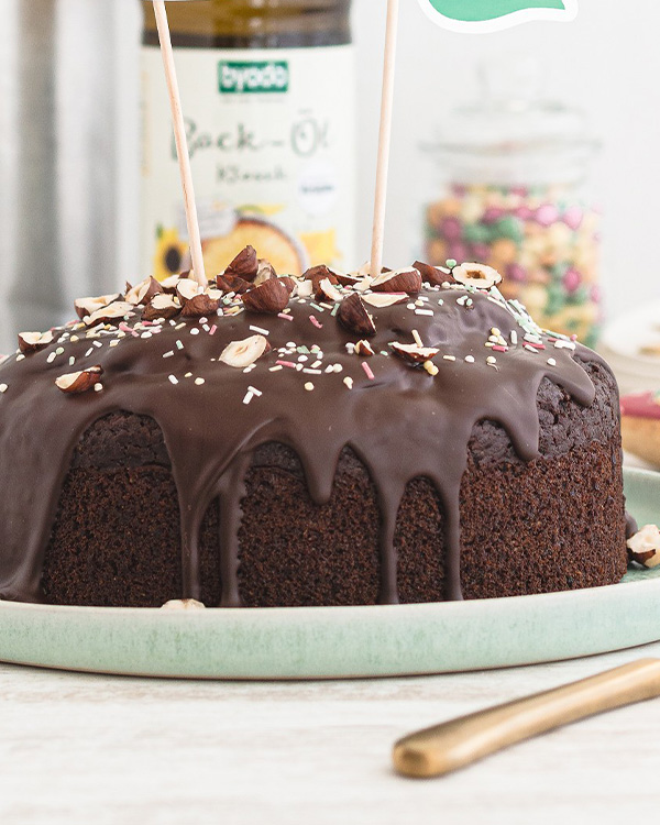 Veganer Schoko-Nuss-Kuchen
